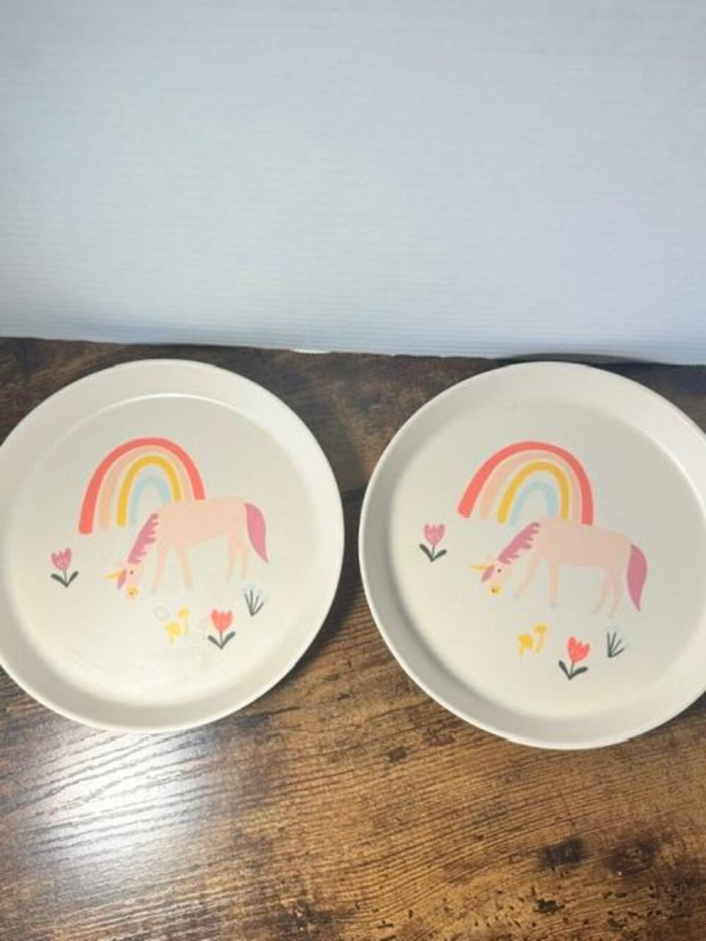 * Pillowfort Horse & Rainbow Kids Dinnerware Melamine 2 Plates